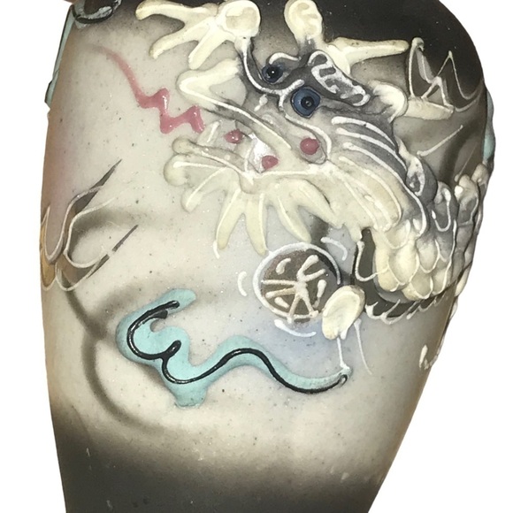 Vintage Moriage Dragon Ware Mini Vase Porcelain Hand Painted Blue Eyed Dragon - Picture 1 of 12